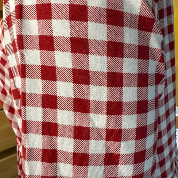 Avenue Long Length Short Sleeve Gingham Top Size 26/28 in Red and White - Picture 7 of 9